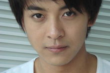 李佳航照片,演绎光影间的翩翩风采