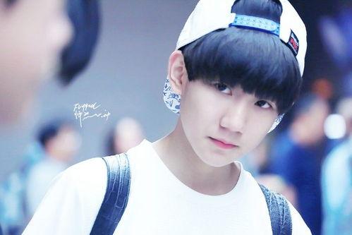 王源吃瓜爆料娱乐视频是真的吗